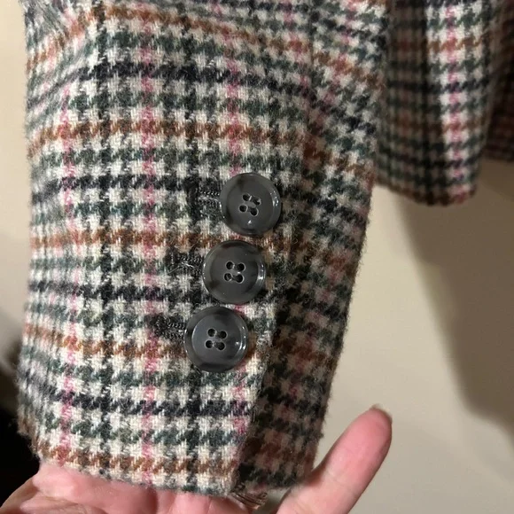 Talbots Houndstooth Blazer in Black, Cream & Pink - Picture 5 of 6